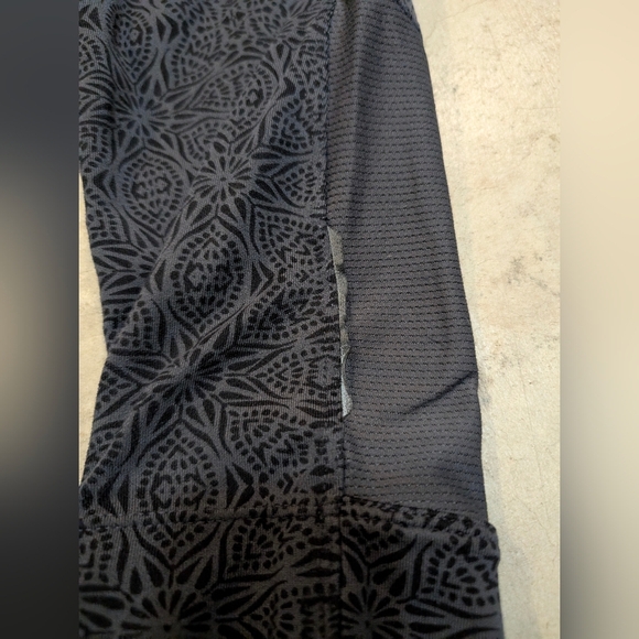 Athleta Printed Bare To Run Knickers Women's S Pattern - Picture 2 of 6